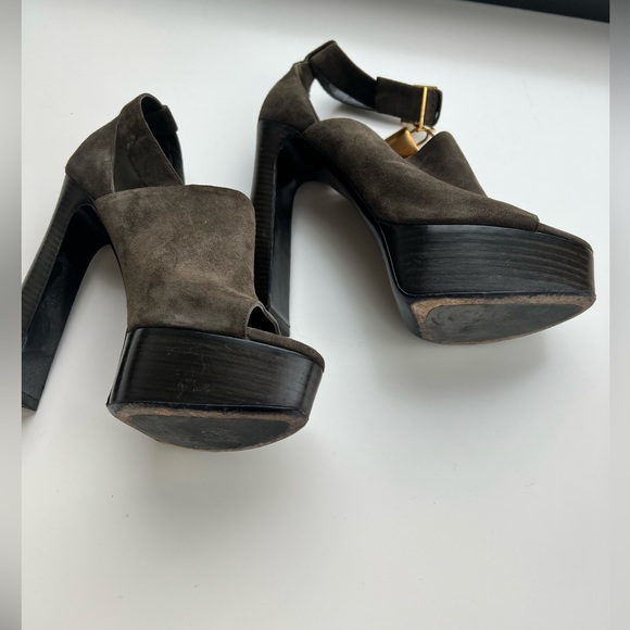 Tom Ford Green Suede Platform Chunky Lock Key Heels, Size 38